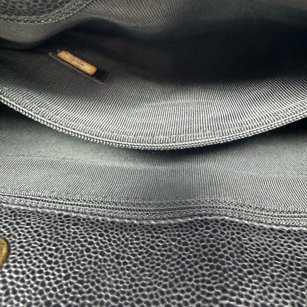 💯 Authentic Chanel Black Caviar CC  24K gold plated hardware Shoulder Bag - Picture 8 of 13